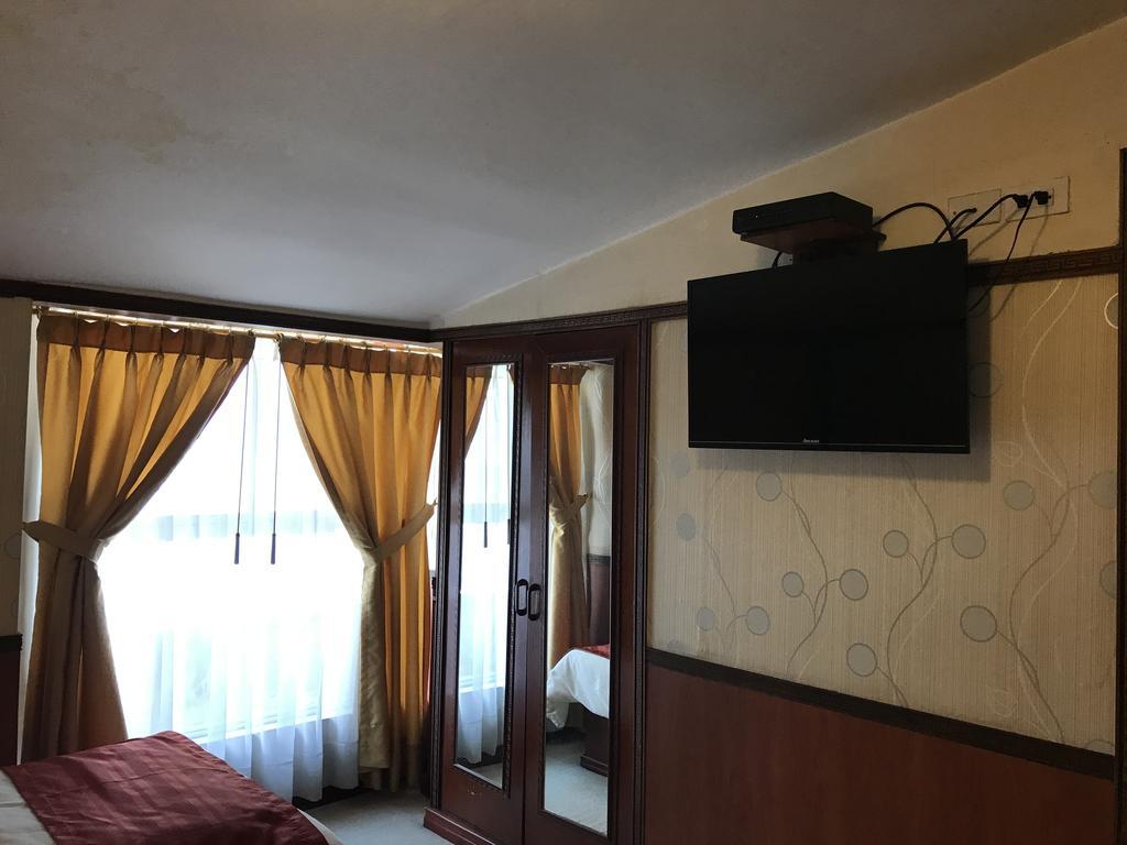Hotel Inca Imperial กีโต ภายนอก รูปภาพ