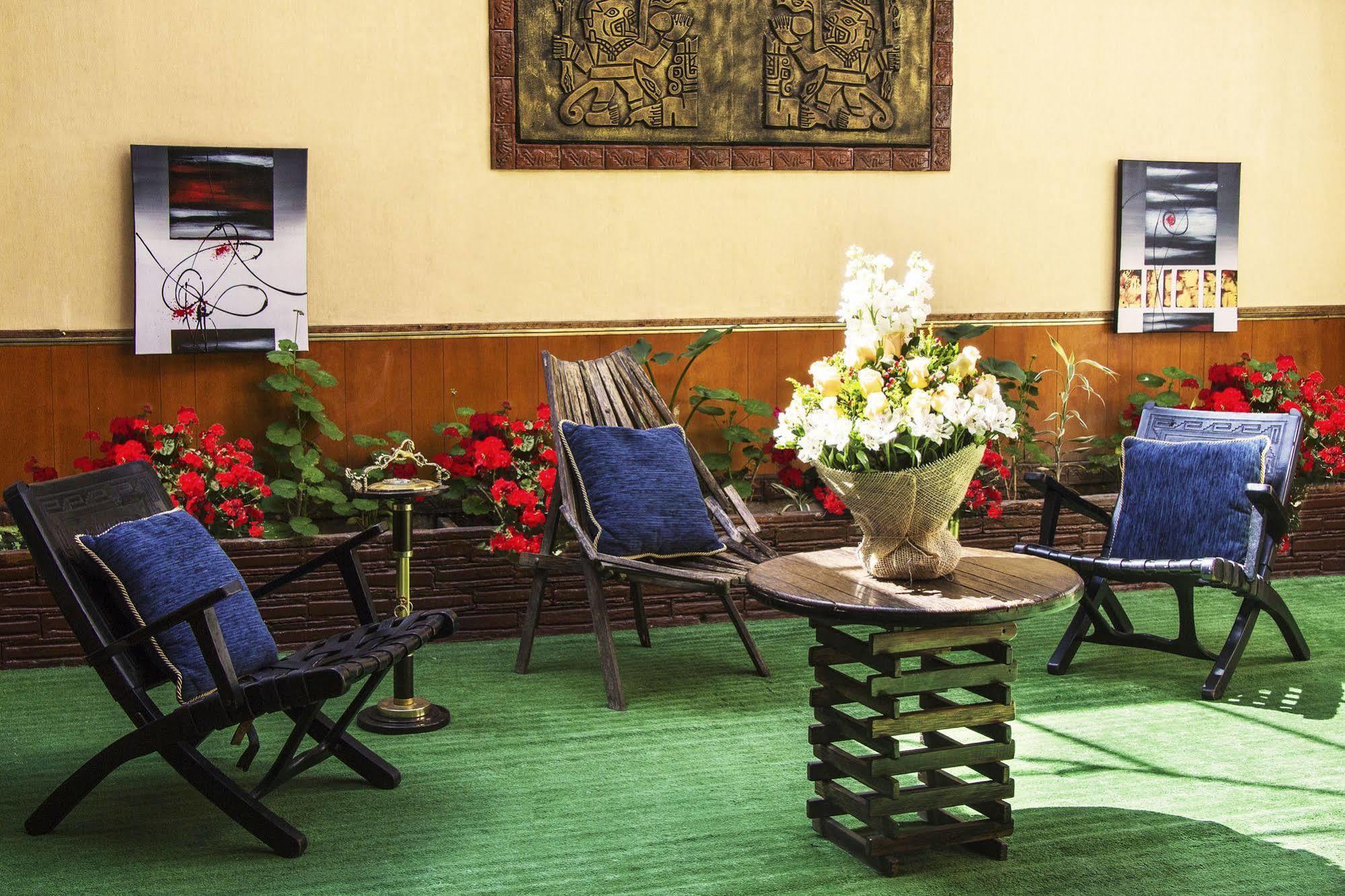 Hotel Inca Imperial กีโต ภายนอก รูปภาพ