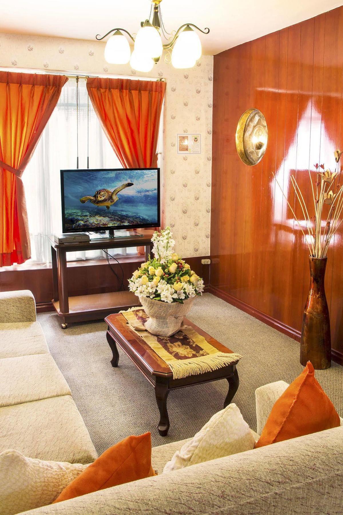 Hotel Inca Imperial กีโต ภายนอก รูปภาพ