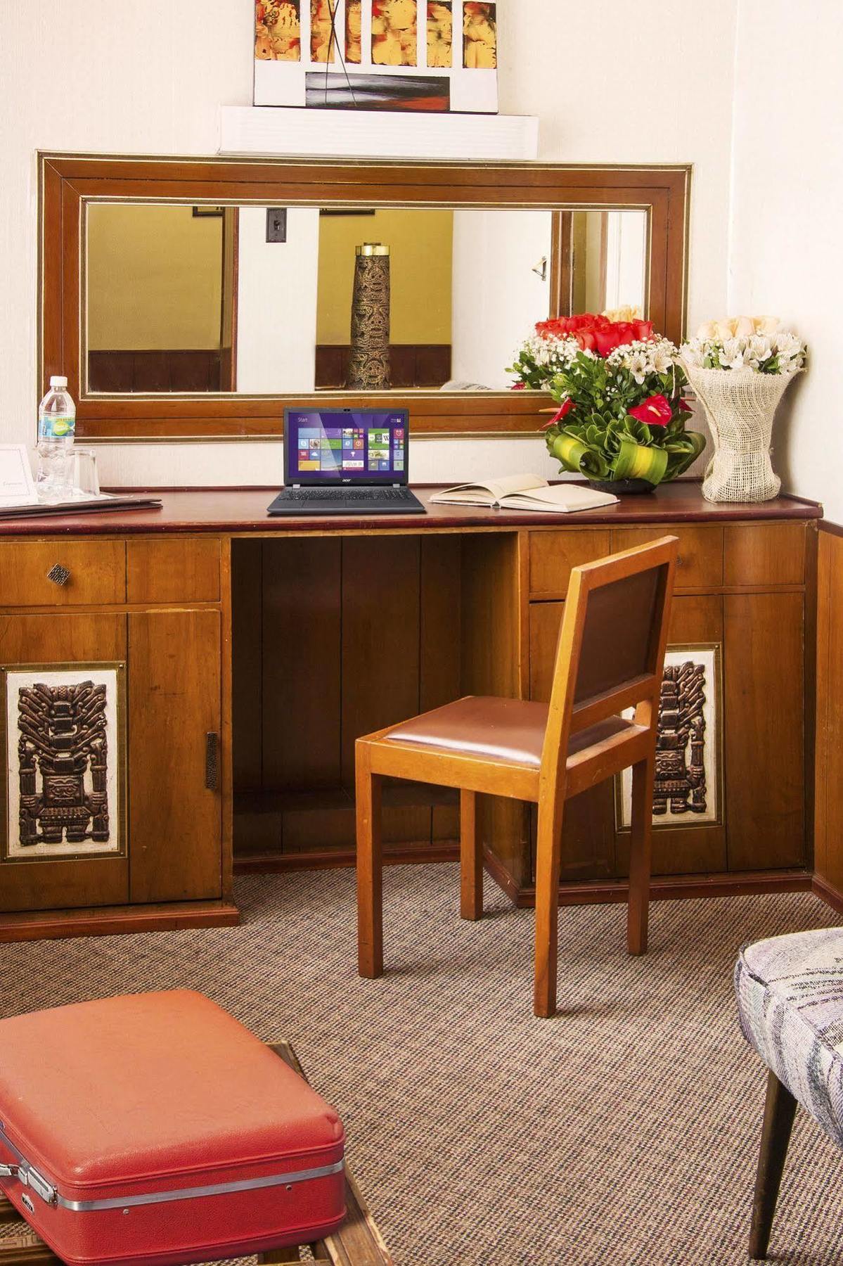 Hotel Inca Imperial กีโต ภายนอก รูปภาพ